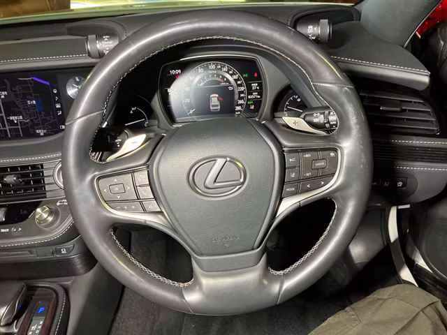 LEXUS LS500