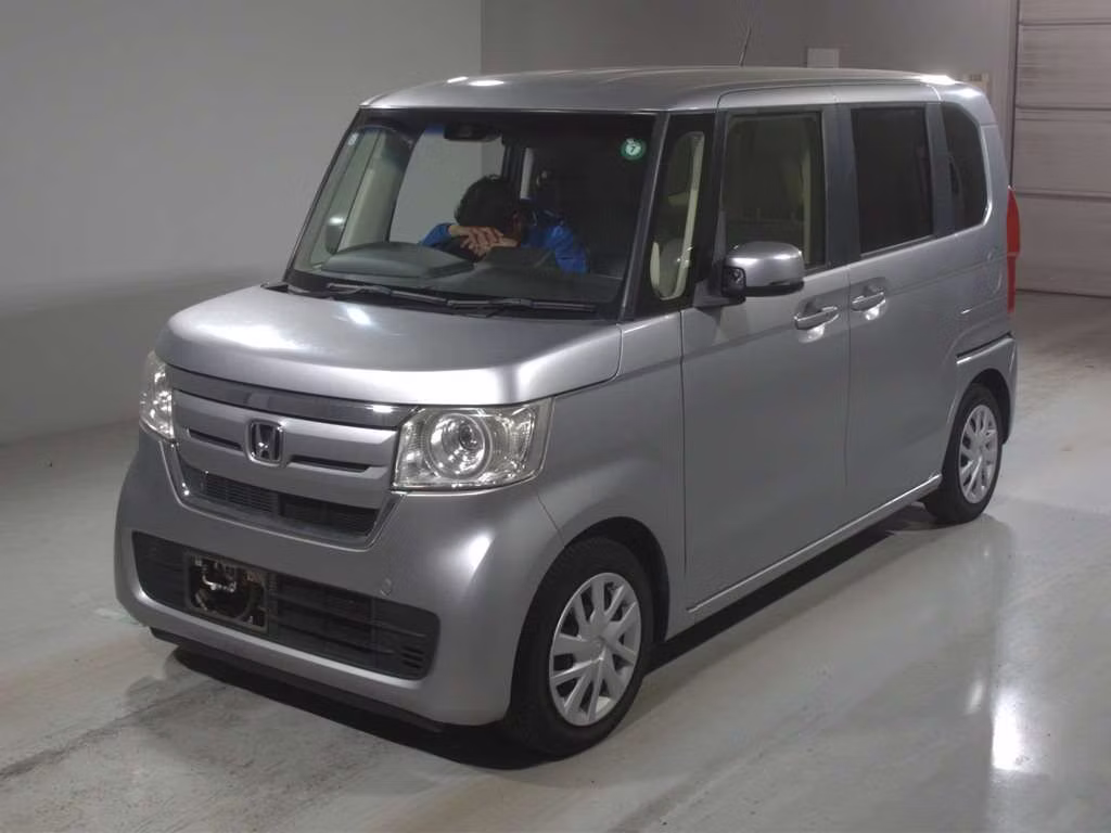 HONDA N-BOX