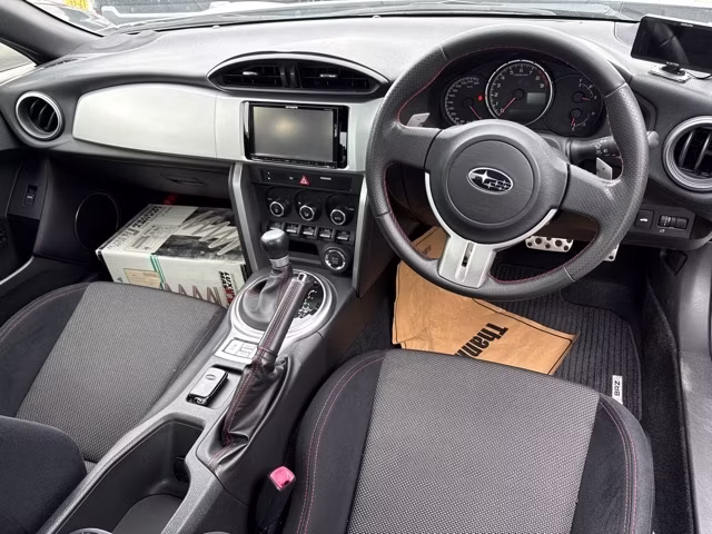 SUBARU BRZ