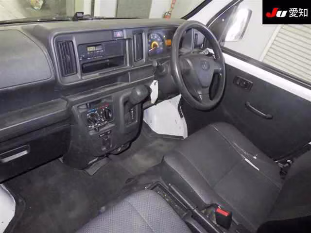 TOYOTA PIXIS VAN
