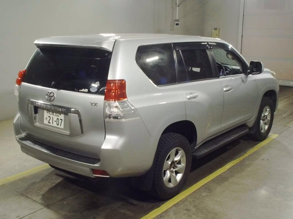 TOYOTA LAND CRUISER PRADO