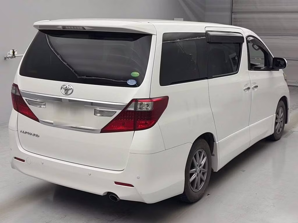 TOYOTA ALPHARD