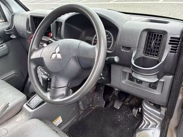 MITSUBISHI MINICAB