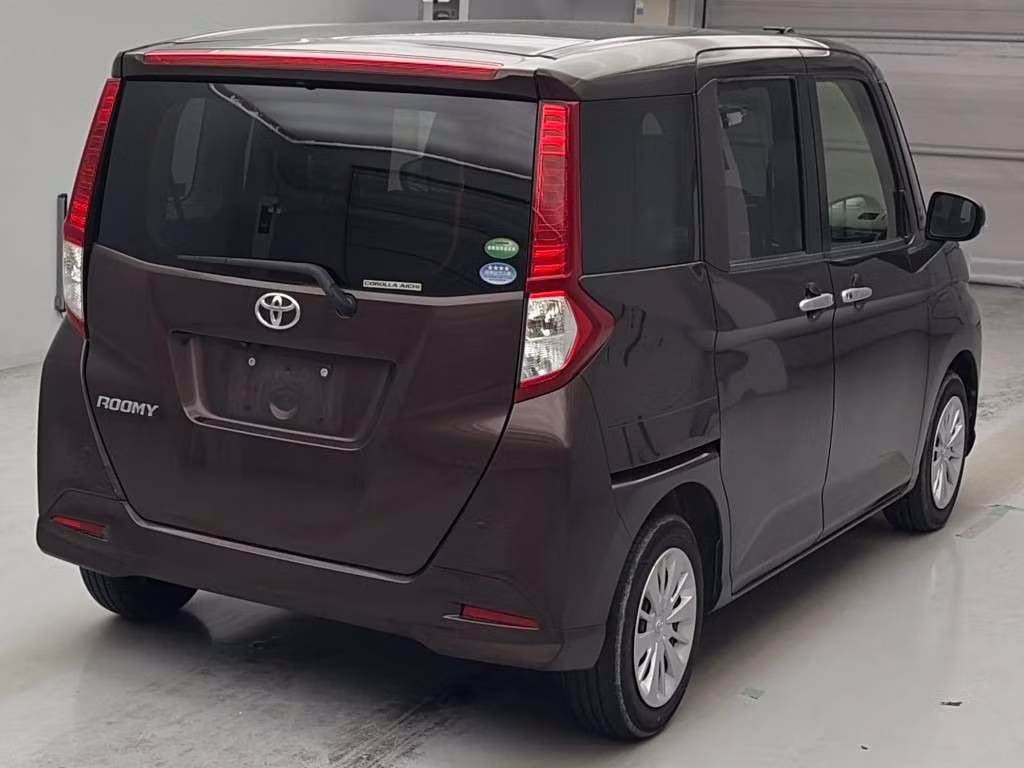 TOYOTA ROOMY