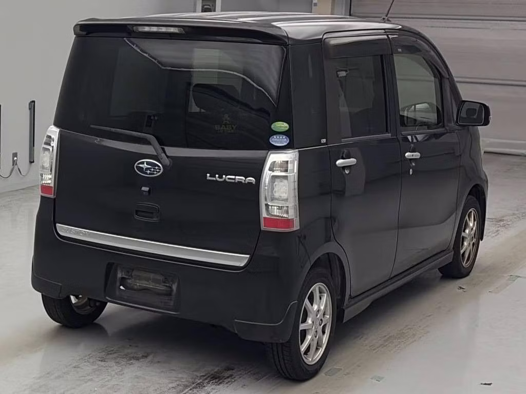 SUBARU LUCRA