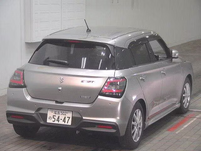 SUZUKI SWIFT