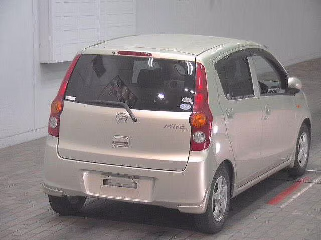 DAIHATSU MIRA
