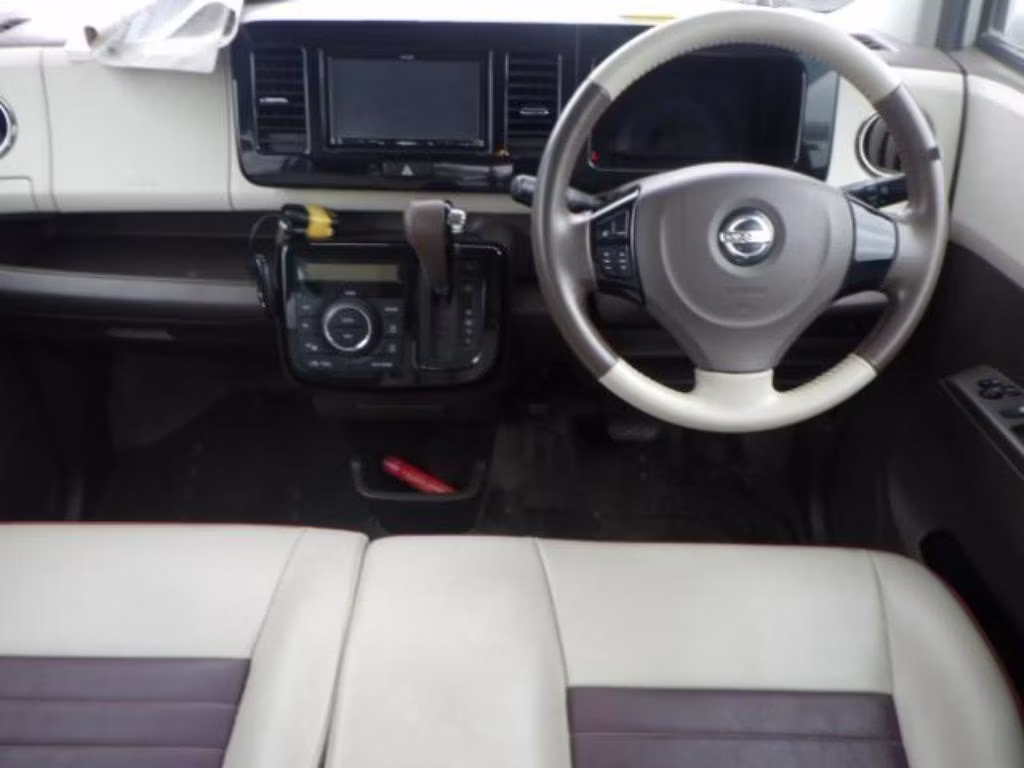 NISSAN MOCO