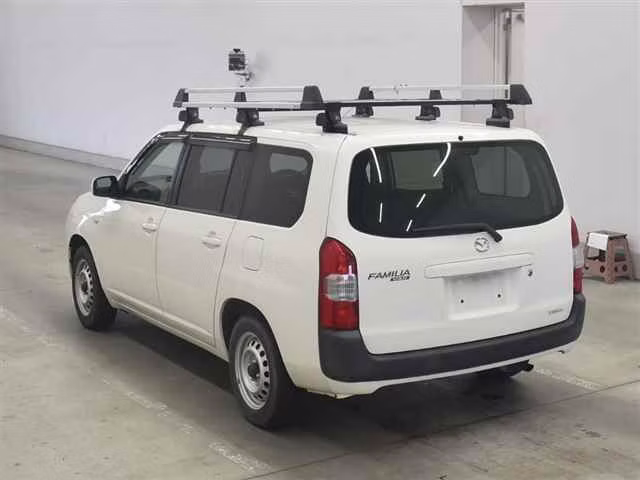 MAZDA FAMILIA