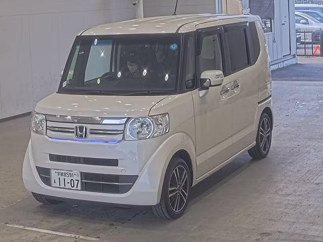 HONDA N-BOX