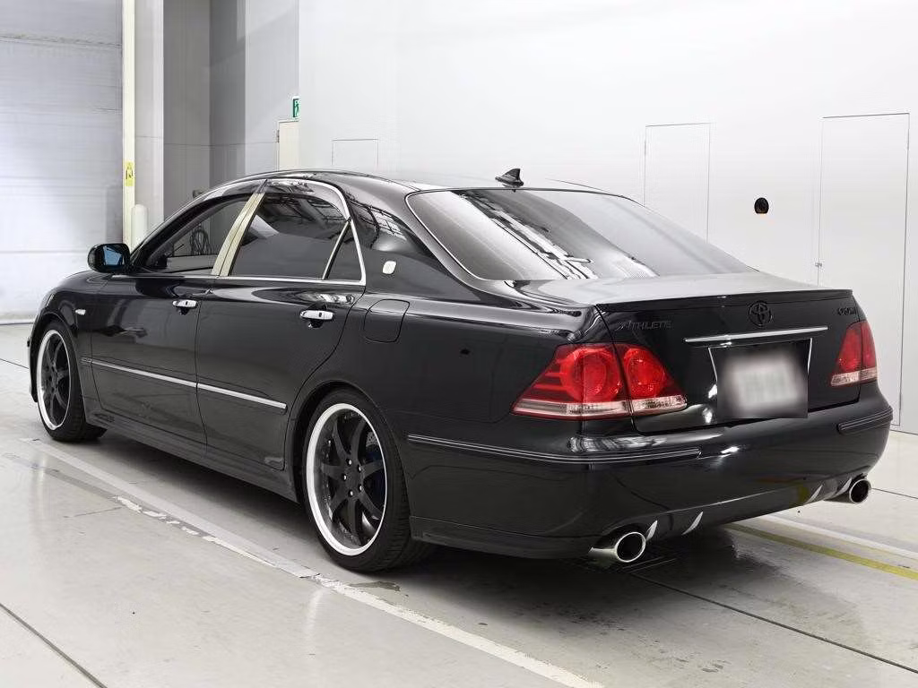 TOYOTA CROWN