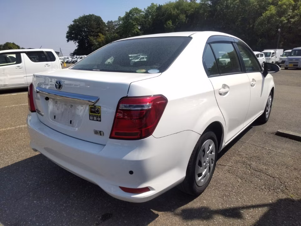 TOYOTA COROLLA AXIO