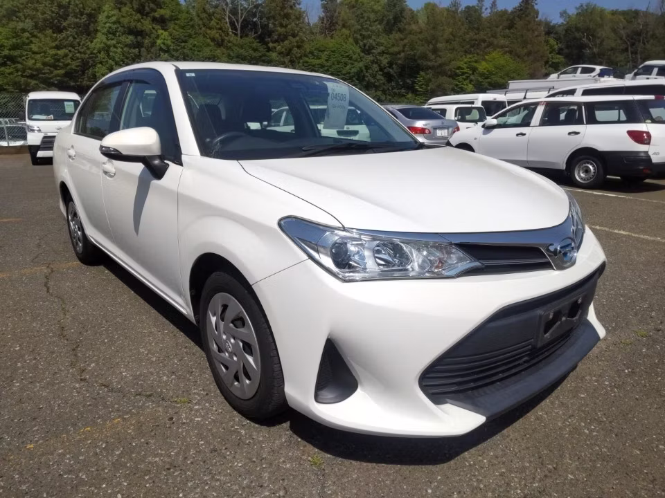TOYOTA COROLLA AXIO