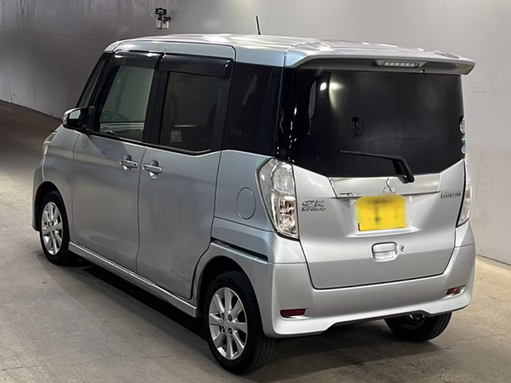 MITSUBISHI EK SPACE