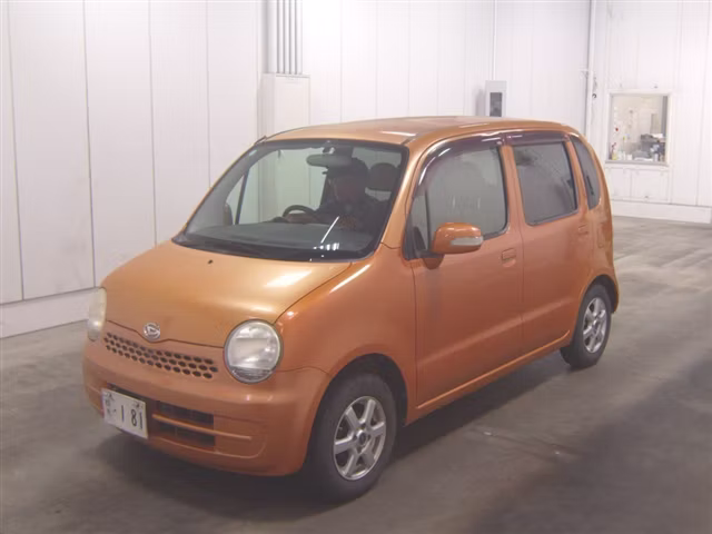 DAIHATSU MOVE LATTE