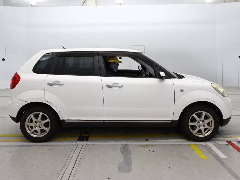 MAZDA VERISA