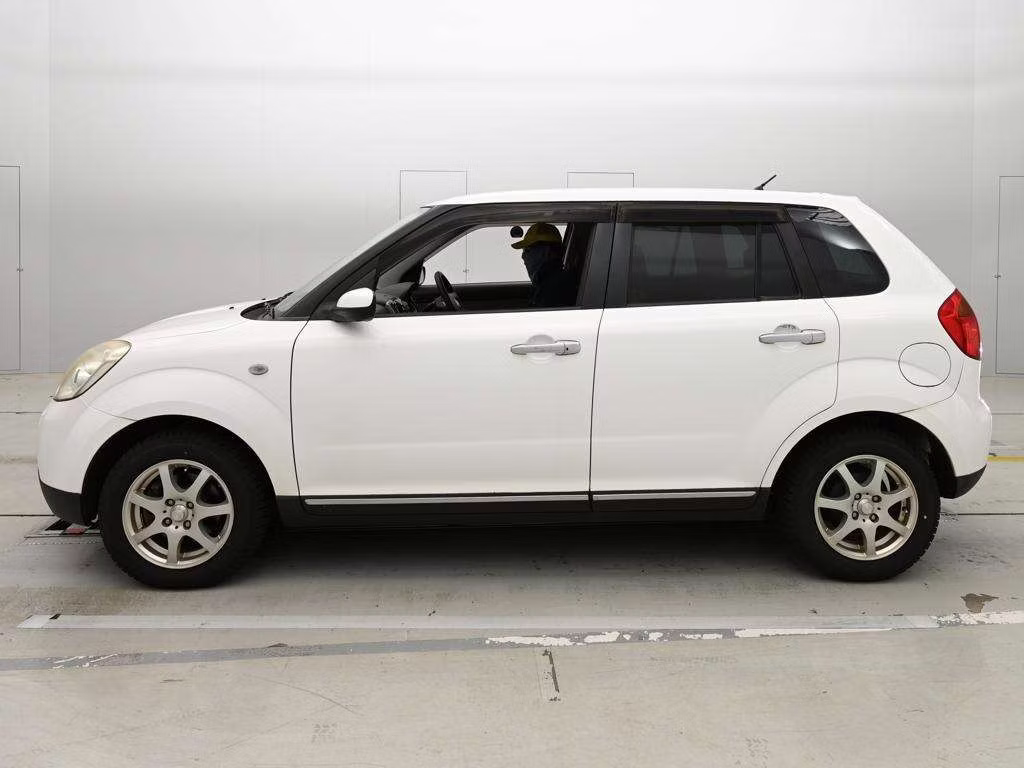 MAZDA VERISA