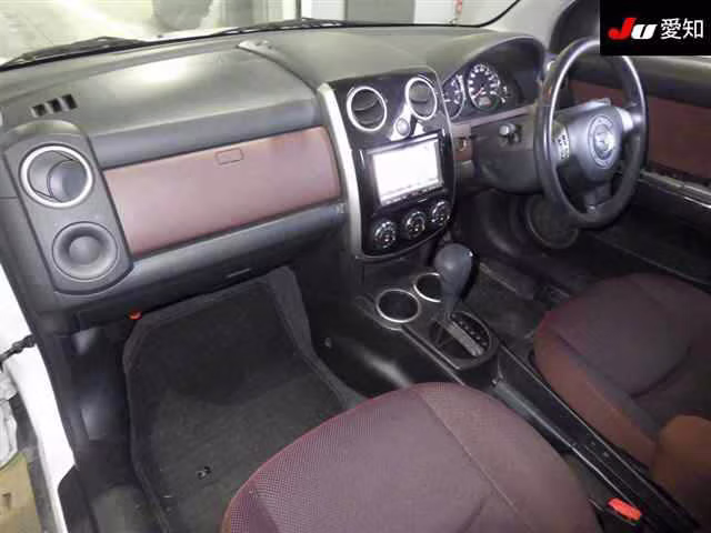 MAZDA VERISA