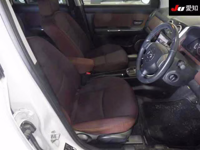 MAZDA VERISA
