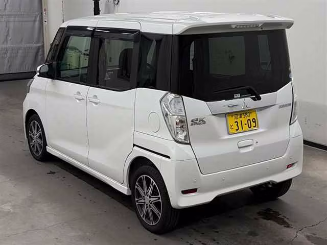 MITSUBISHI EK SPACE
