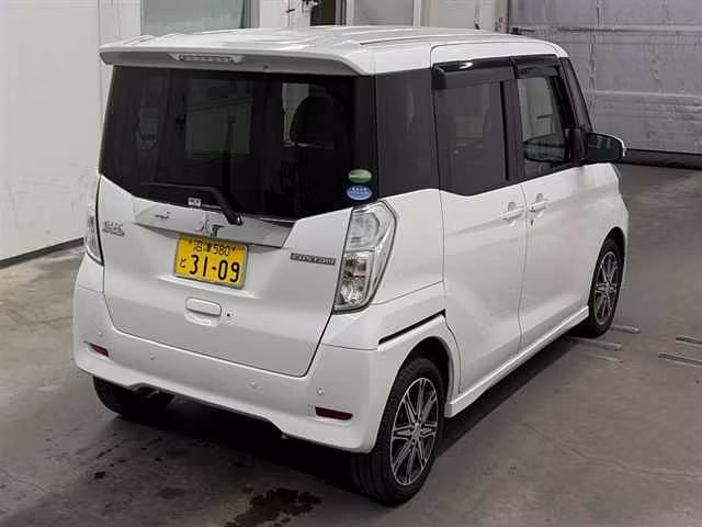 MITSUBISHI EK SPACE