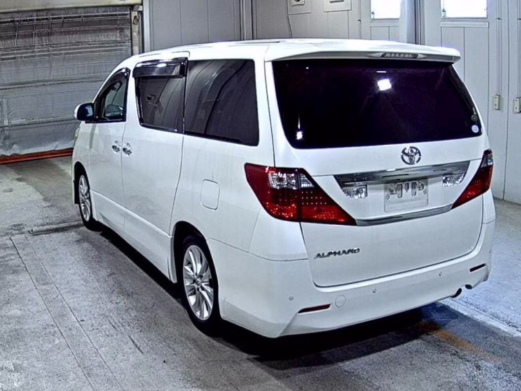 TOYOTA ALPHARD