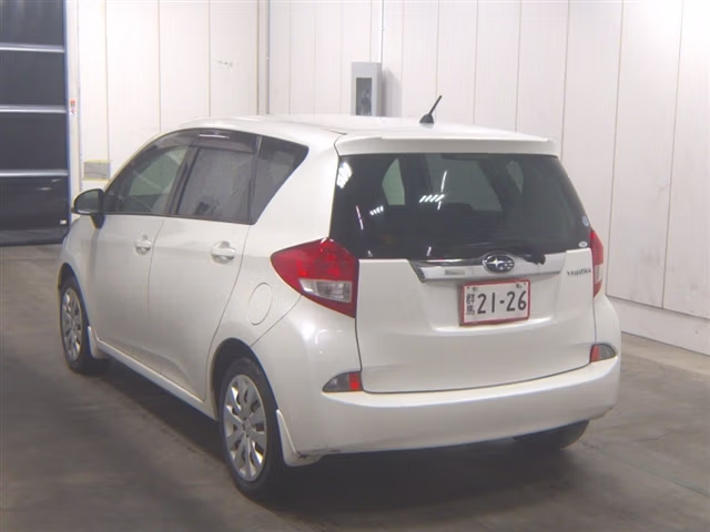 SUBARU TREZIA