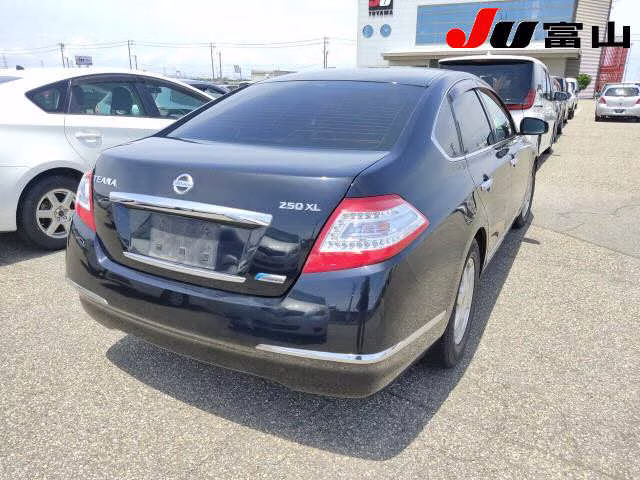 NISSAN TEANA