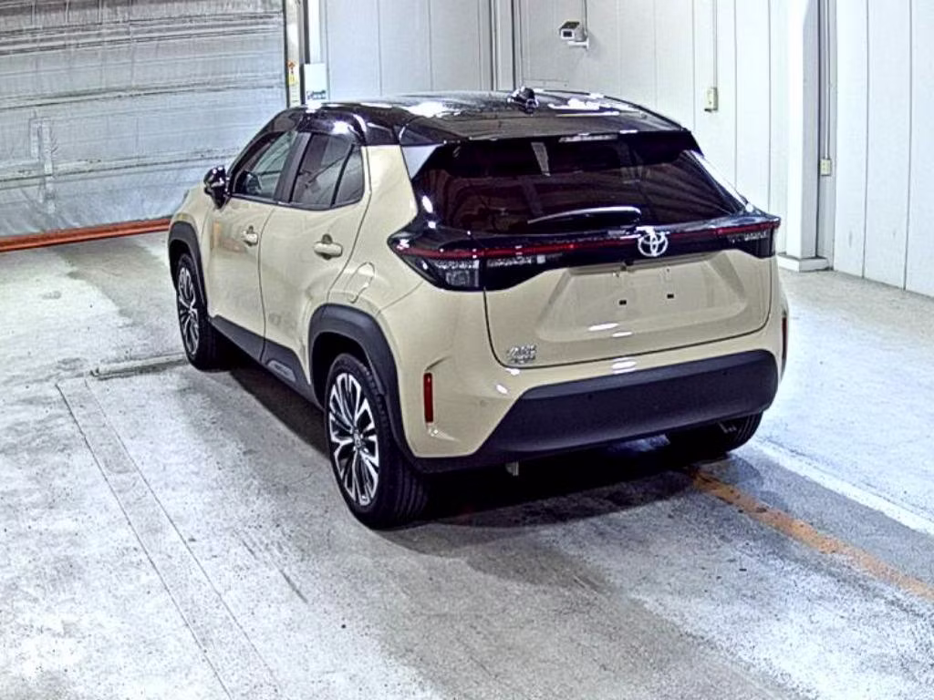 TOYOTA YARIS CROSS