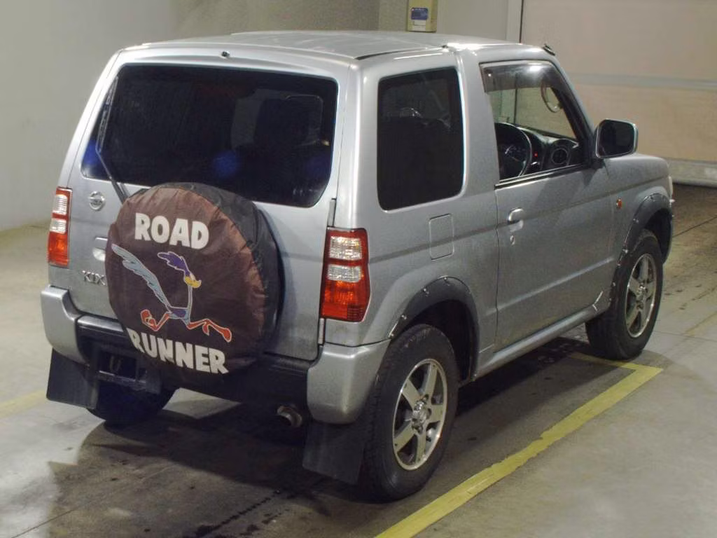 NISSAN KIX
