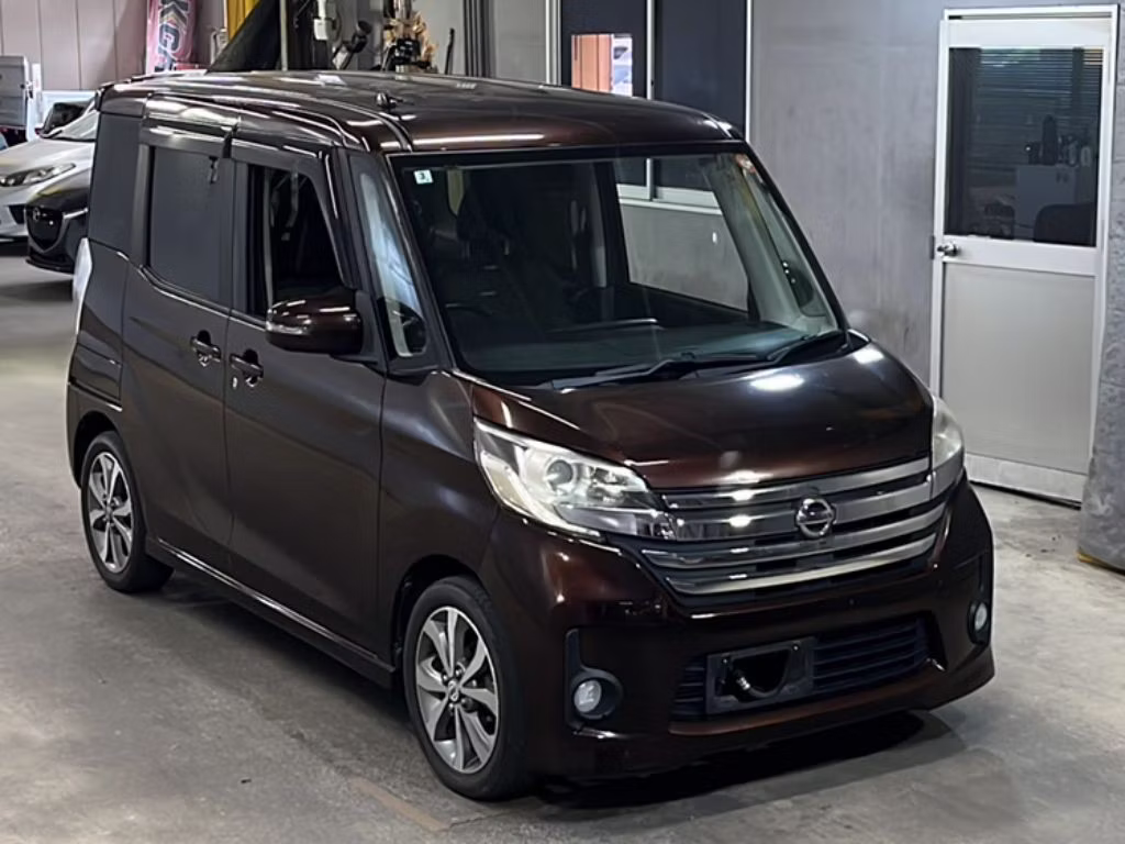 NISSAN DAYZ ROOX