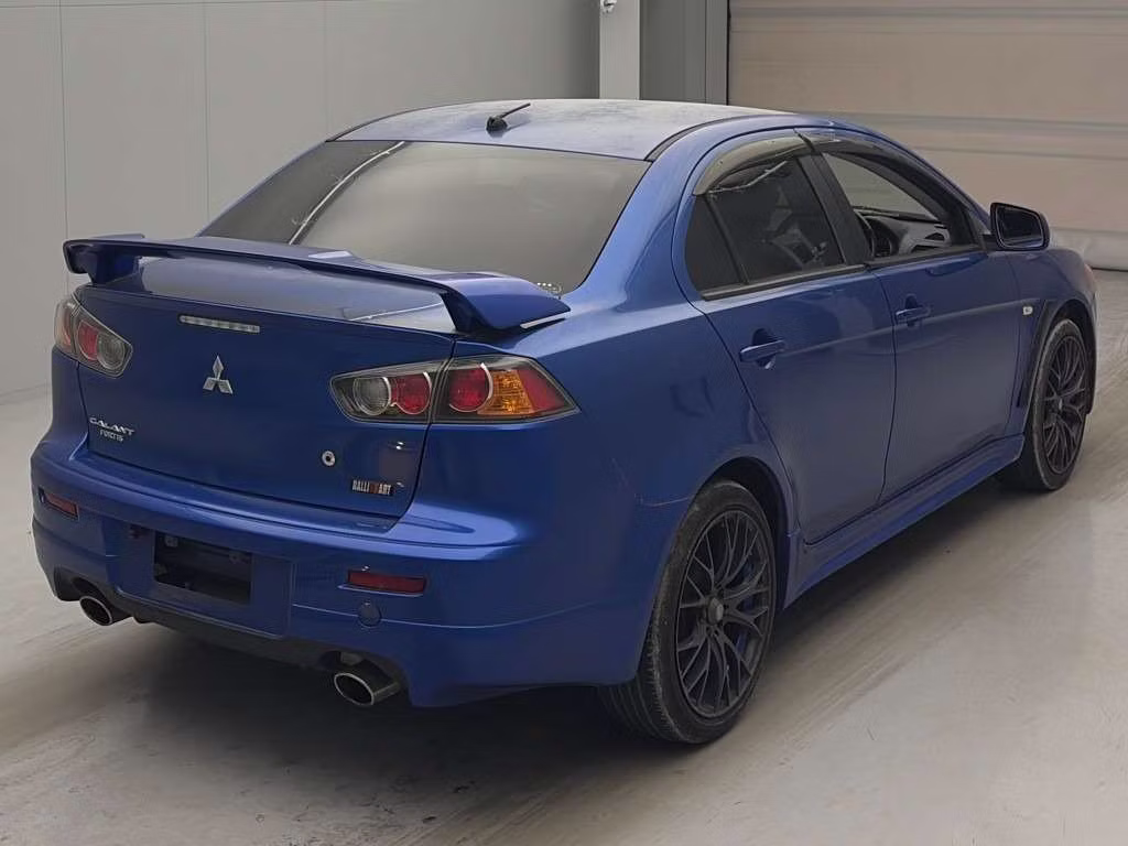 MITSUBISHI GALANT FORTIS