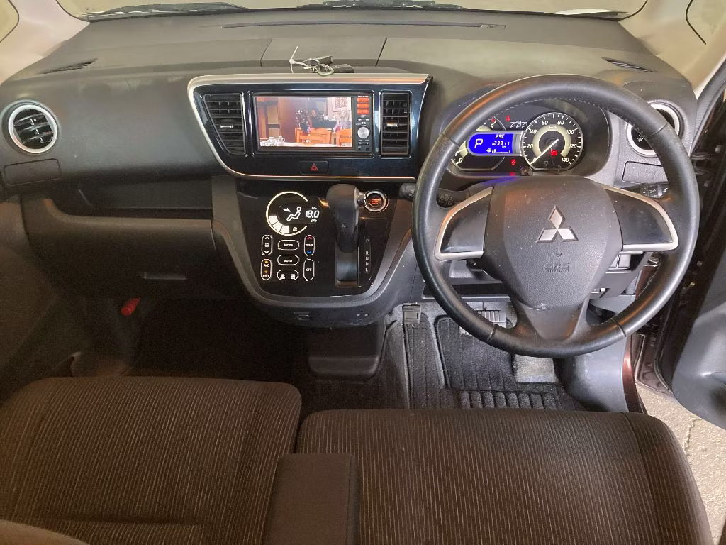 MITSUBISHI EK SPACE