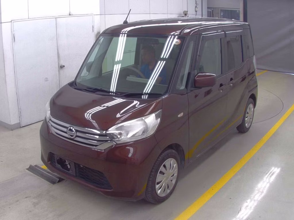 NISSAN DAYZ ROOX