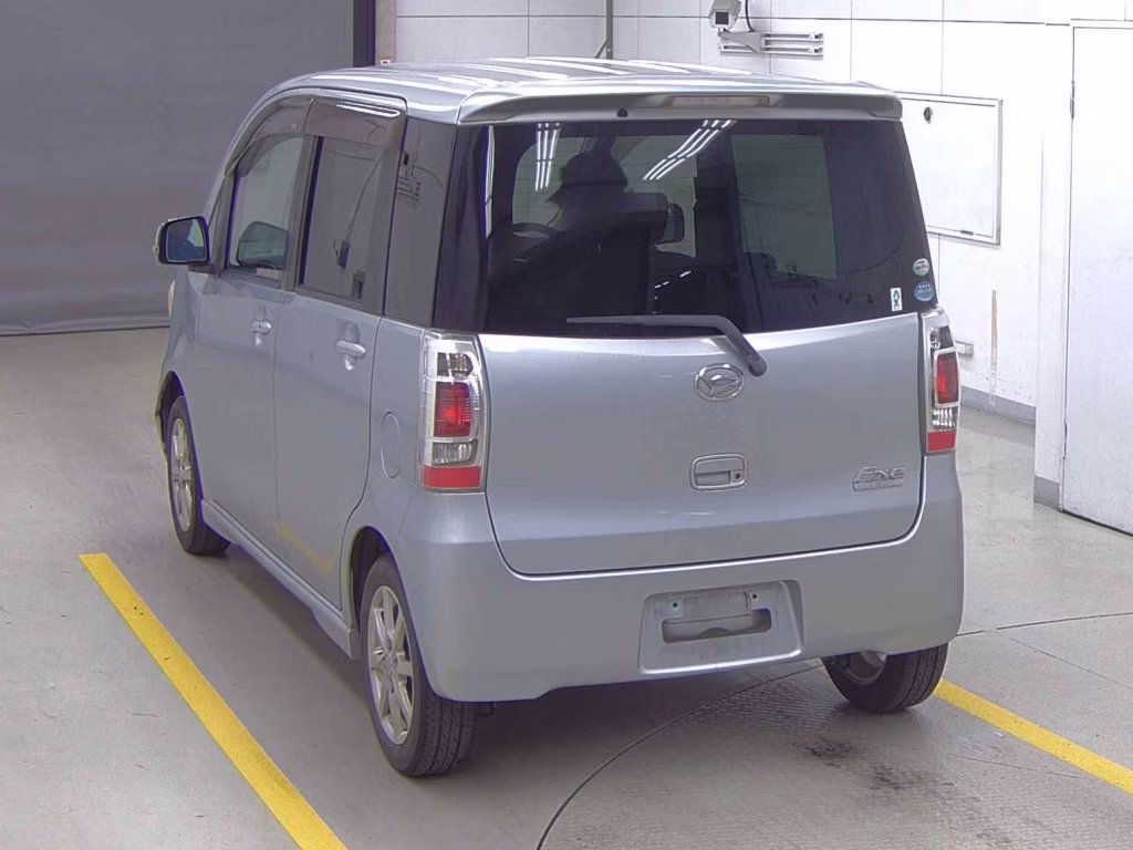 DAIHATSU TANTO EXE