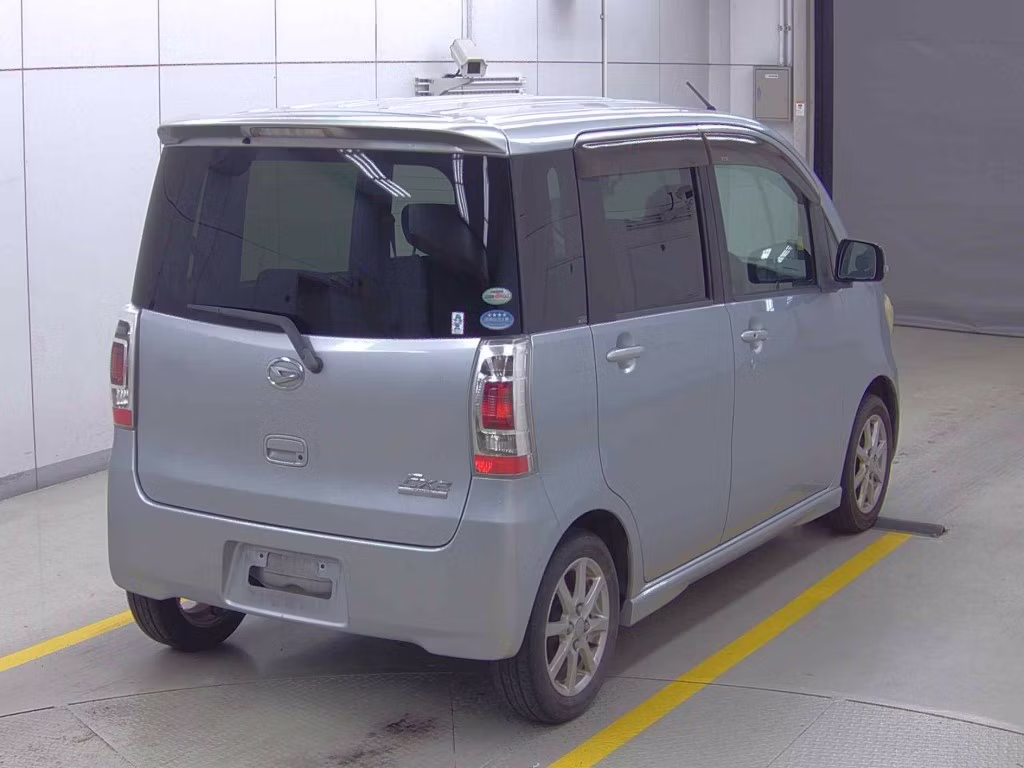 DAIHATSU TANTO EXE