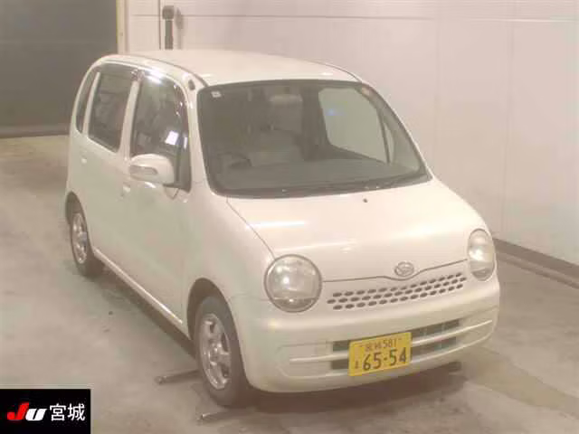 DAIHATSU MOVE LATTE