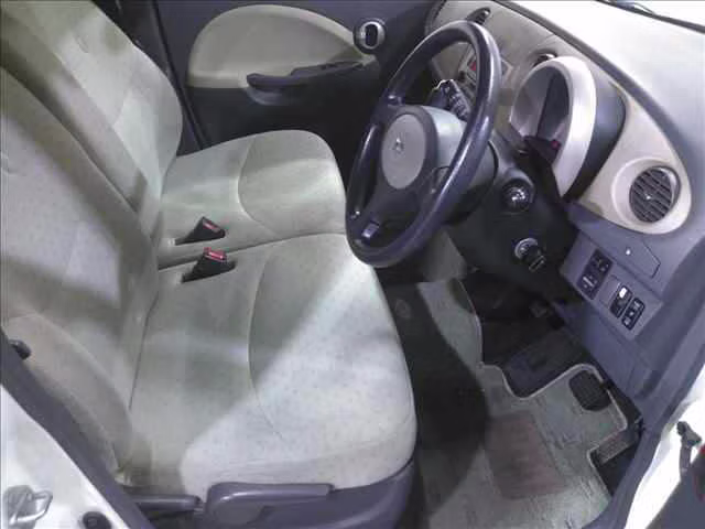 DAIHATSU MOVE LATTE