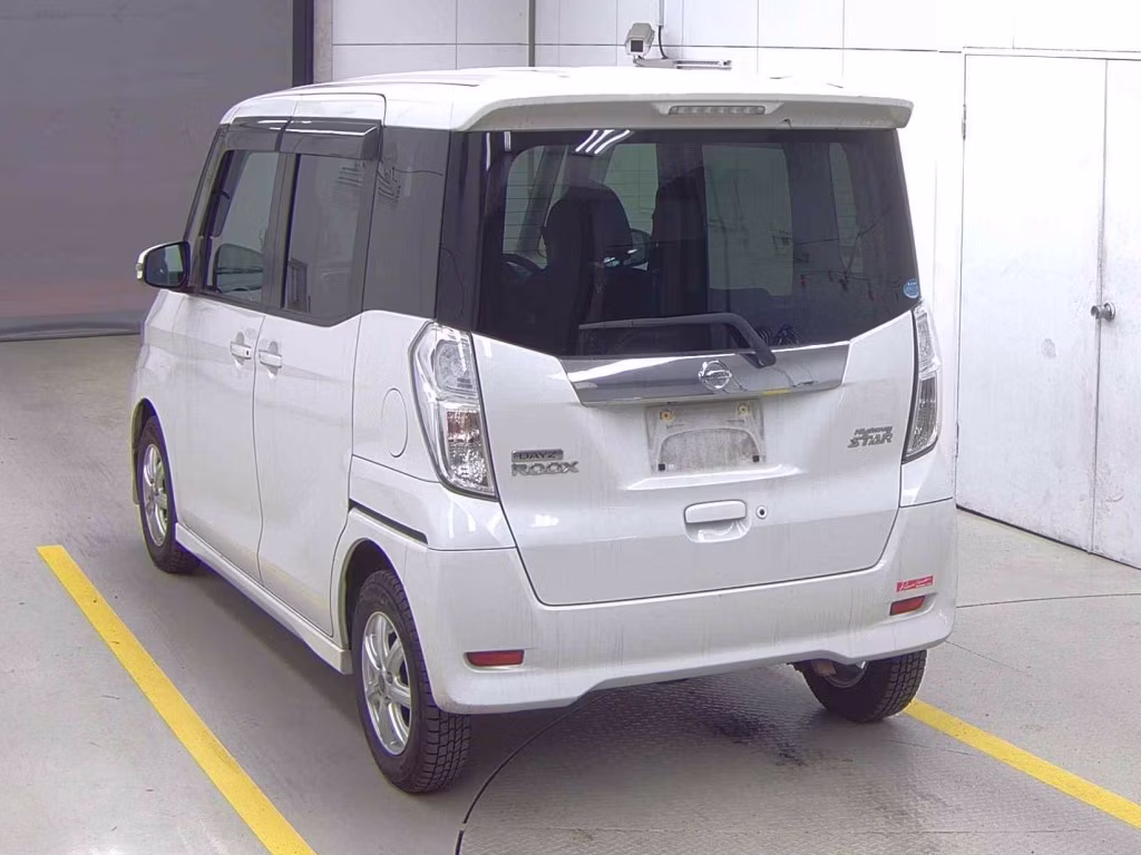 NISSAN DAYZ ROOX