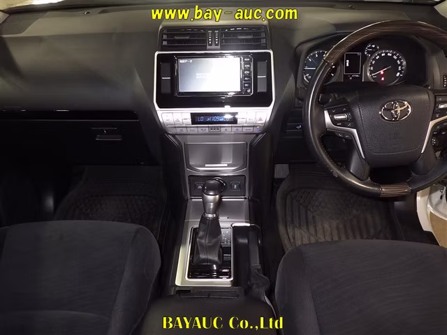 TOYOTA LAND CRUISER PRADO