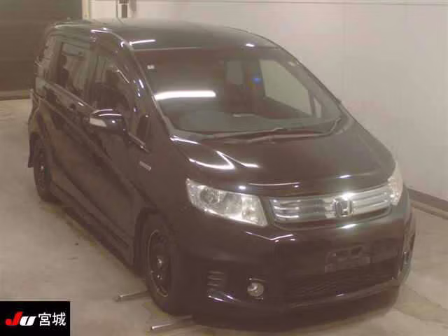 HONDA FREED SPIKE