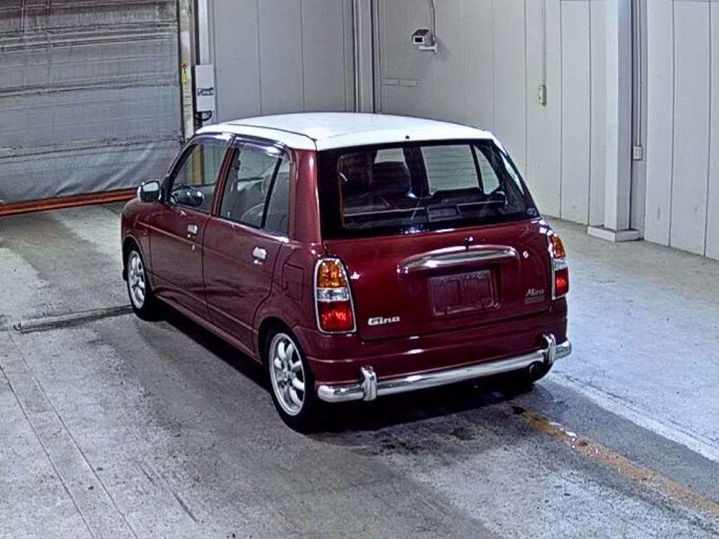DAIHATSU MIRA GINO