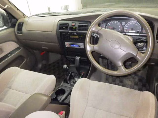 TOYOTA HILUX SURF