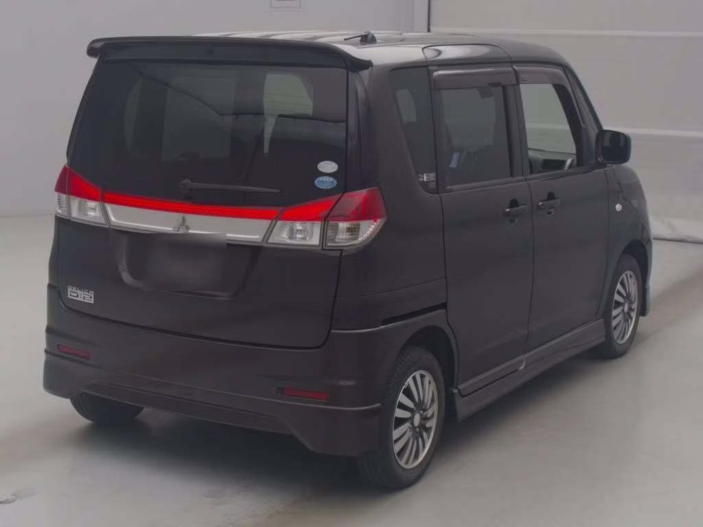 MITSUBISHI DELICA D:2