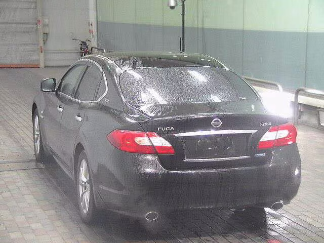 NISSAN FUGA