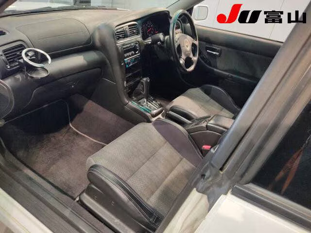 SUBARU LEGACY B4