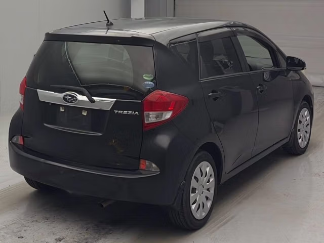 SUBARU TREZIA