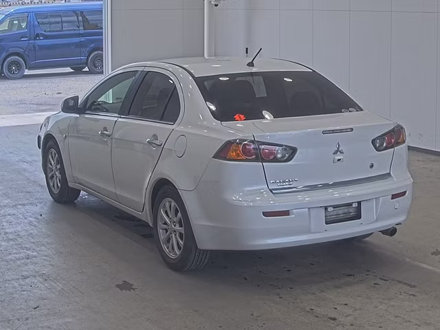 MITSUBISHI GALANT FORTIS