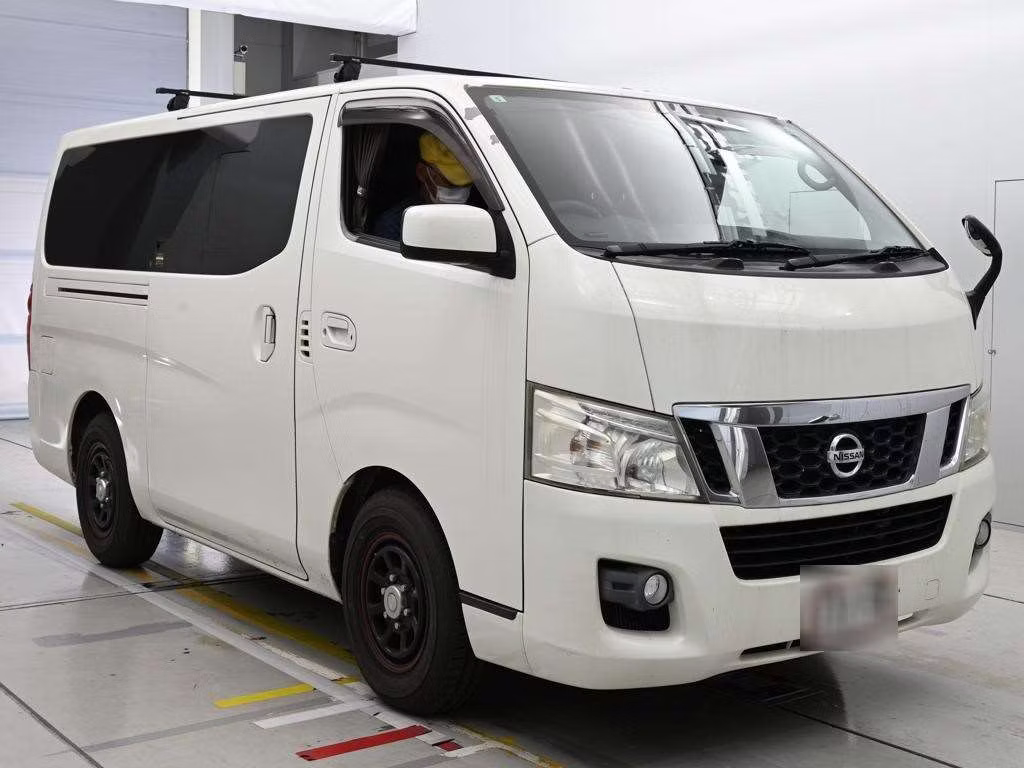 NISSAN NV350 CARAVAN
