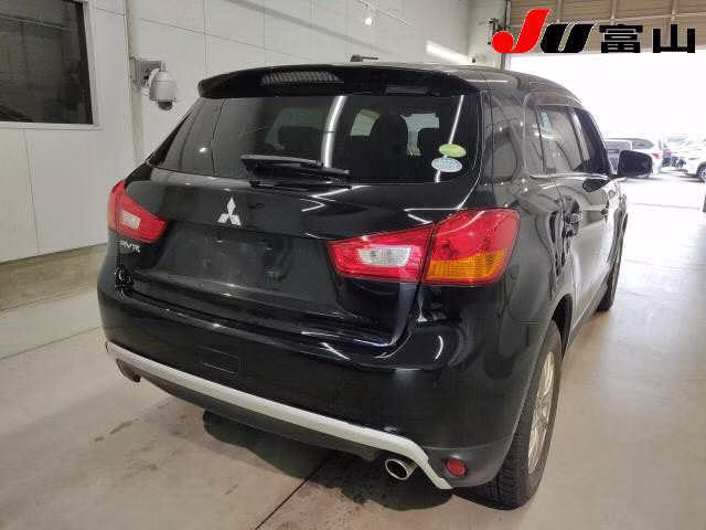 MITSUBISHI RVR